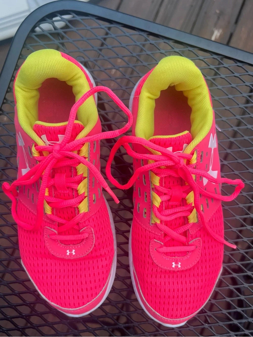 Under Armour Girls Size 6Y Coral Pink Neon Yellow Running Shoes